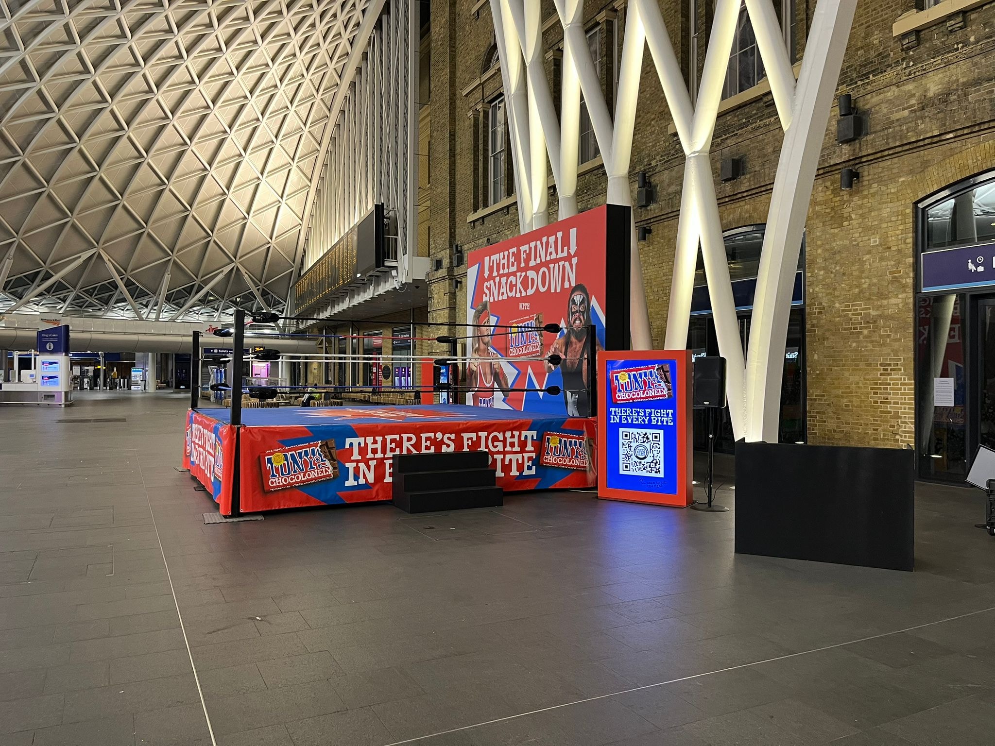Tony's Chocolonely - King's Cross — build detail